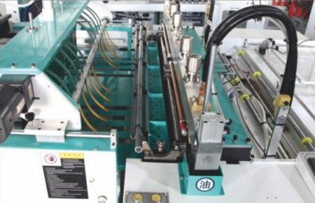 upload/1c/202507/full-automatic-high-speed-t-shirt-bag-making-machine-02.jpg