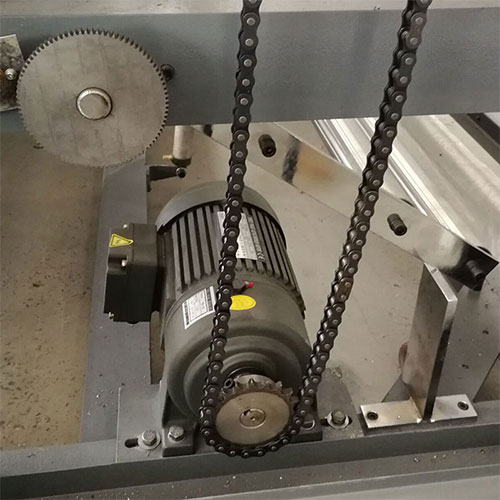 upload/1c/202507/non-woven-high-speed-t-shirt-bag-making-machine-05.jpg