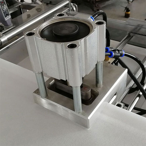 upload/1c/202507/non-woven-high-speed-t-shirt-bag-making-machine-13.jpg